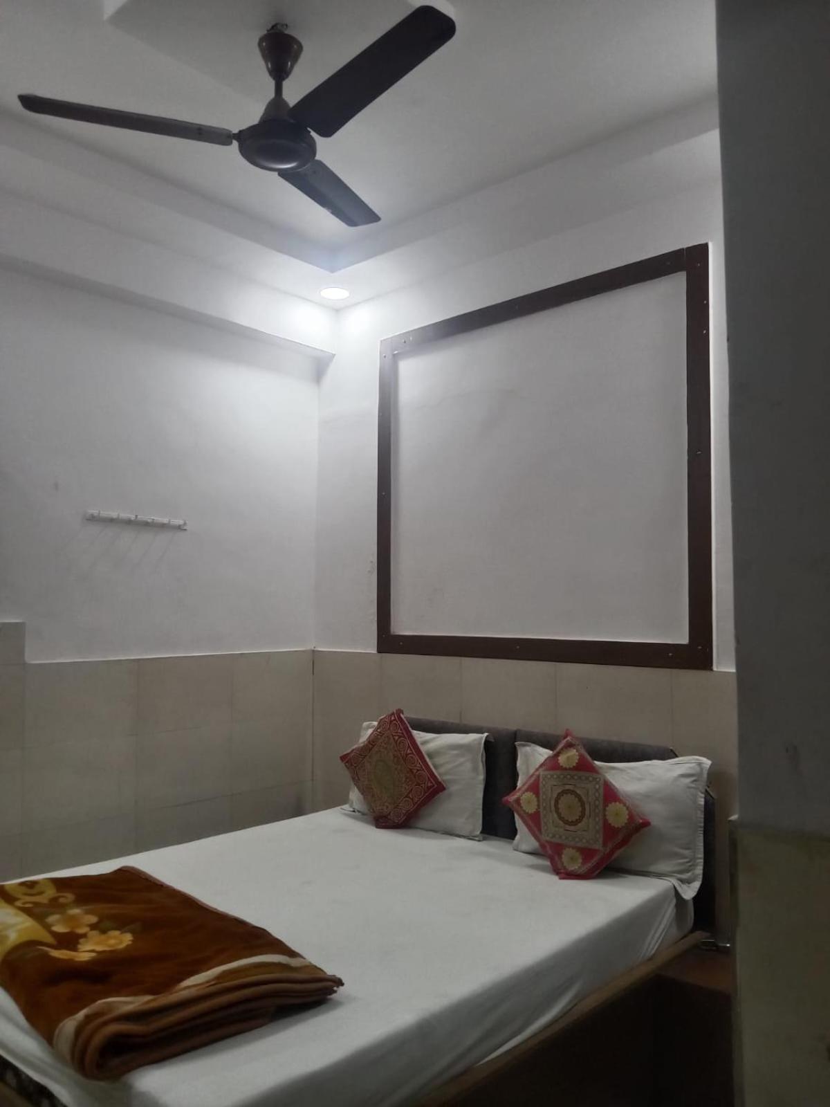 Hotel Abhilasha Ahmedabad Eksteriør bilde